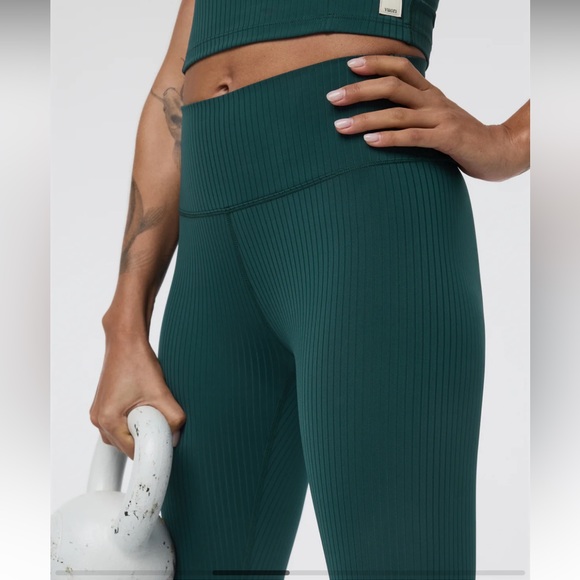 Inversion Rib Legging - Picture 2 of 4